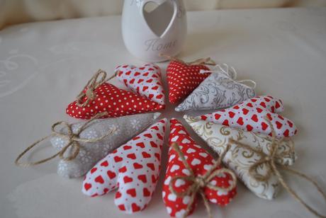 Srdiečka a vtáčiky na dekoráciu,