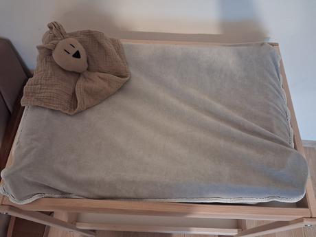 Prebalovaci pult ikea, 