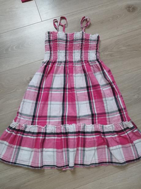 Letné ľahučké šaty, takko,134