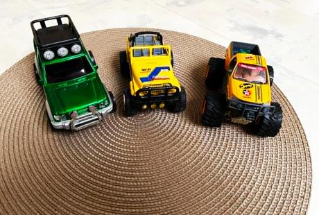 Jeep 3 ks,
