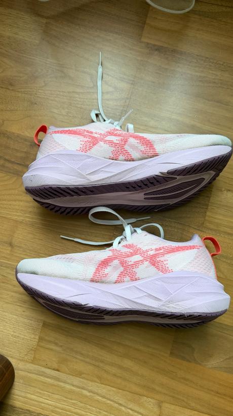 Bezecke damske asics novablast 5 topanky, asics,37