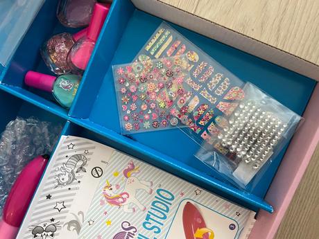 Nechtové štúdio pre slečny,