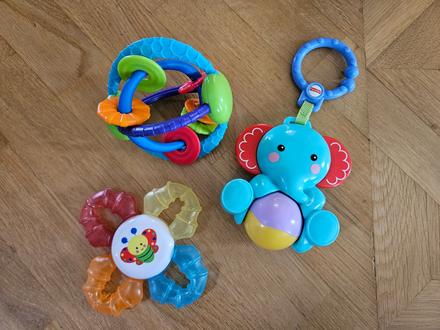 Hryzátko chladivé, závesný sloník a hračka do ruky, 