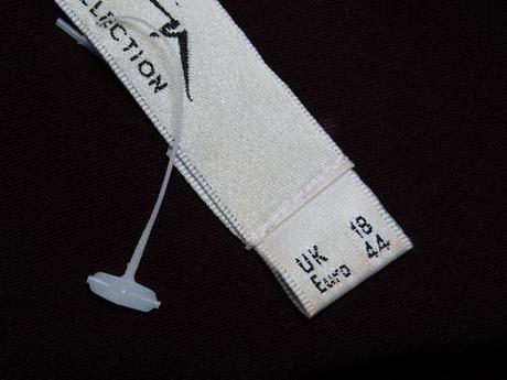 Kvalitne velmi pekne puzdrove šaty, 44