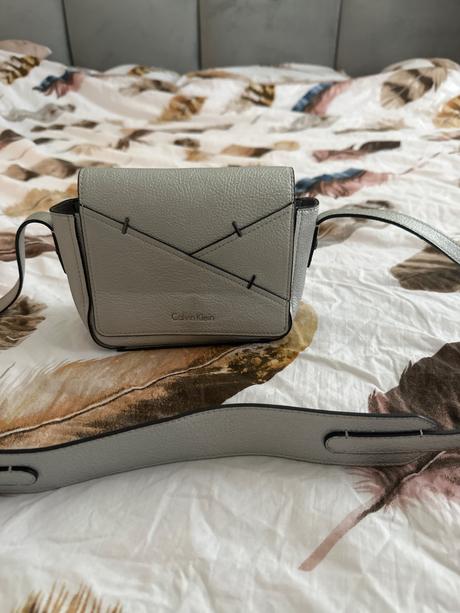 Calvin klein kabelka koža plus opasok ck dar, calvin klein