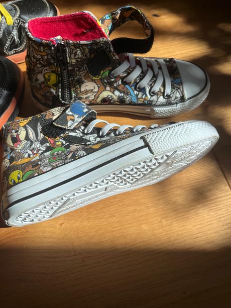 Tenisky looney tunes, 31
