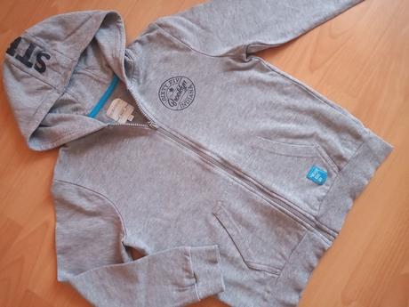 Mikina, piazza italia,128