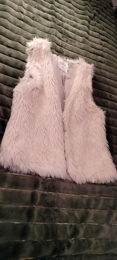Kožušinová vesta, h&m,s