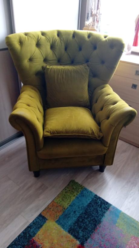 Sofa luxusné kreslo s taburetkou 80x80, 