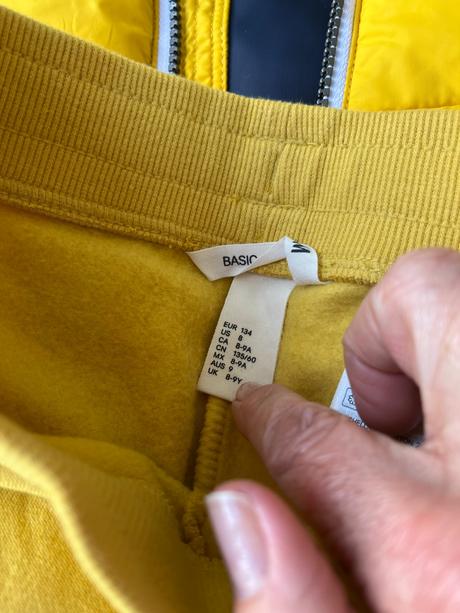 Vesta + teplaky, h&m,128