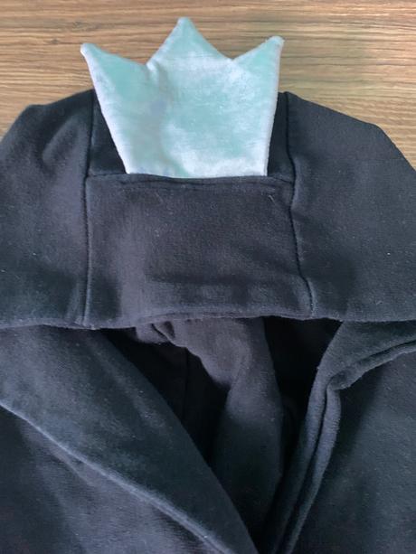 Mikina s volánikom, 122