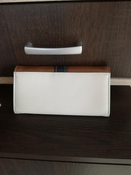 Dámska peňaženka,