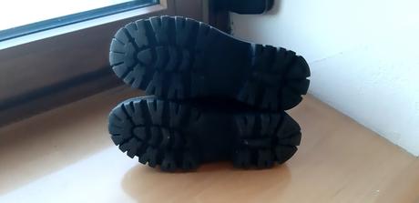 Čižmičky deezee, 33