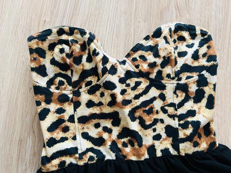 Krásne sexi šaty značky asos, pc 55 eur, s