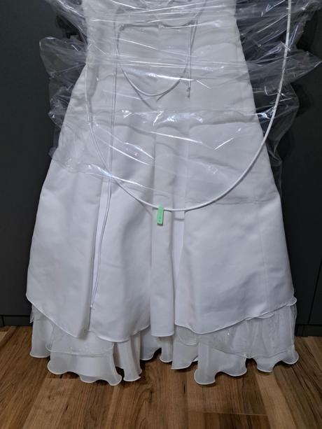 Šaty na 1. sväté prijímanie, 134