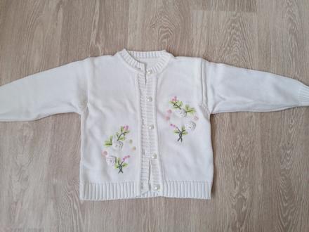 Svetrík s výšivkou, 98