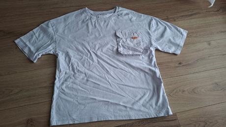 Tricko, reserved,152