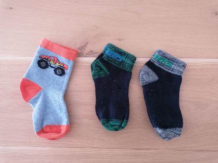 3x ponožky, 27