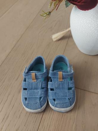 Denis capačky- sandálky- top stav, 19