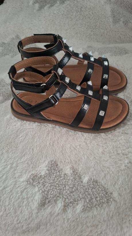 Sandále s vybíjaním, deichmann,34