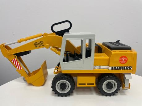 Bager liebherr,