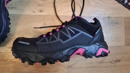 Dámske športové tenisky, 37