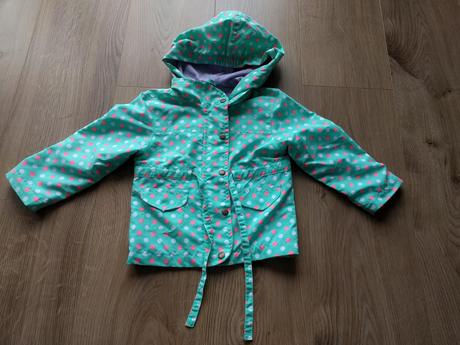 Bodkovaná bundička, 92