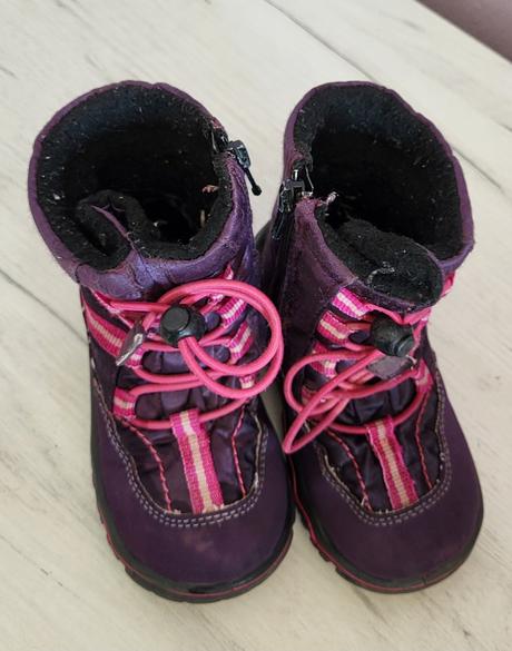 Čižmičky fila, fila,23