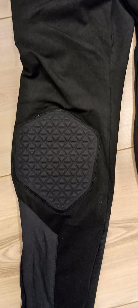 Brankárske oblečenie decathlon ako nové 1x použite, l