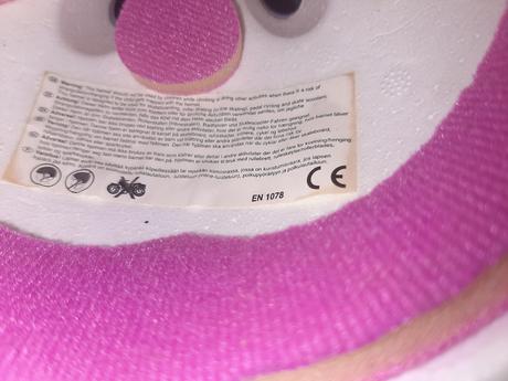 Prilba, korčule, bicykel, kolobežka, s