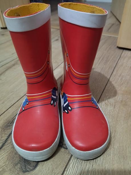 Gumáky dpam (du pareil au meme) v. 27, 27