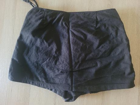 Šortky so sukňou, house,l