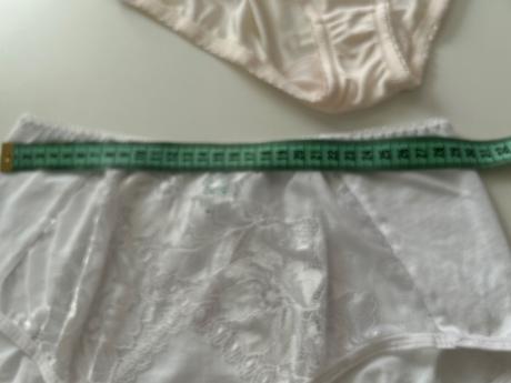 2x nohavičky contureĺe 1x gabidar, xl