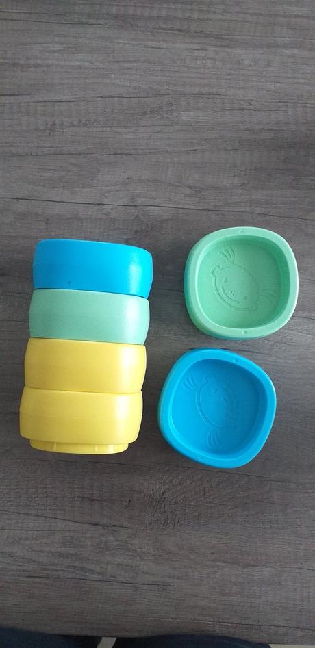 Kocky pod postielku, 