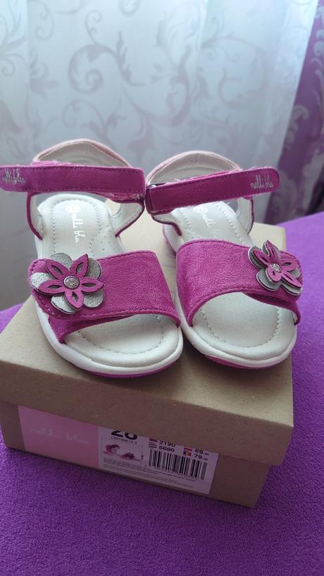 Nové sandálky z brúsenej kože, nelli blu,28