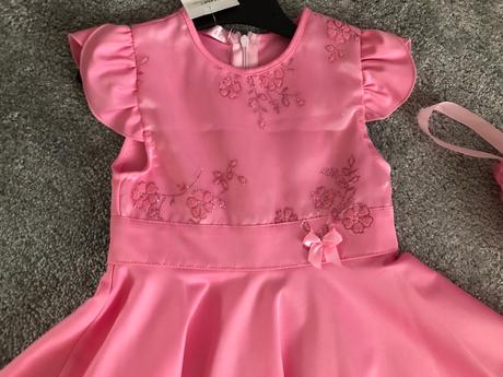 Nádherné spoločenské saty s kabelkou, 92