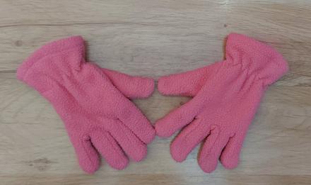 Ružové rukavičky, 104