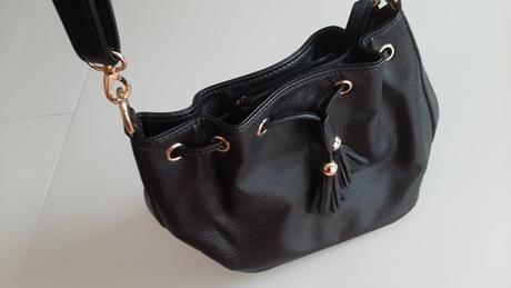 Nová kabelka strapce, 