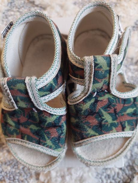 Papučky dino maskáčové, manik,20