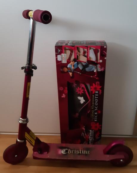 Fialova kolobezka od 6r.+orig.krabica, 