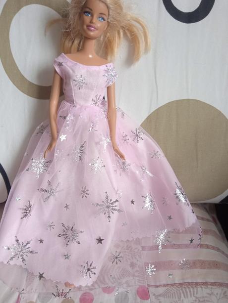 Šaty pre babiku barbie,