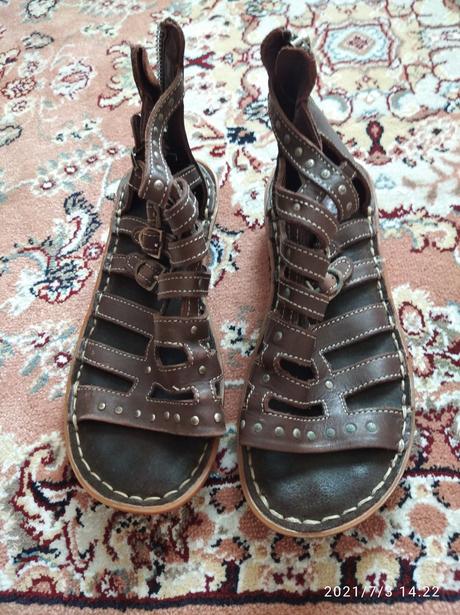 Kozenne sandále gladiatorky, elefanten,32
