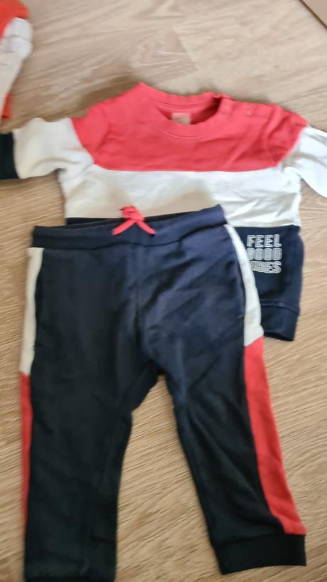 Teplakove supravy (4kusy), 68–80