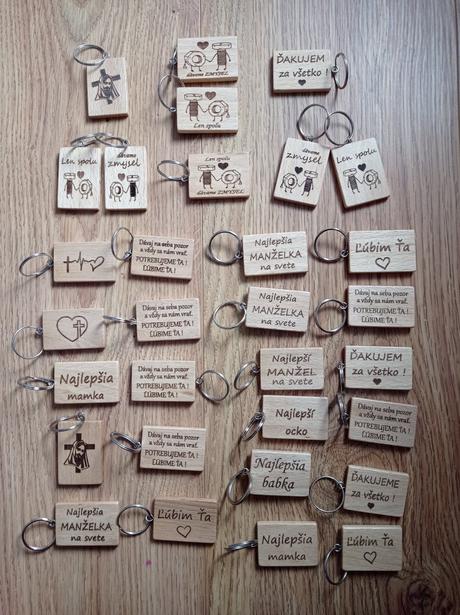Drevená kľúčenka, 