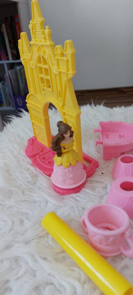 Play-doh hrad zámok s princeznou, 