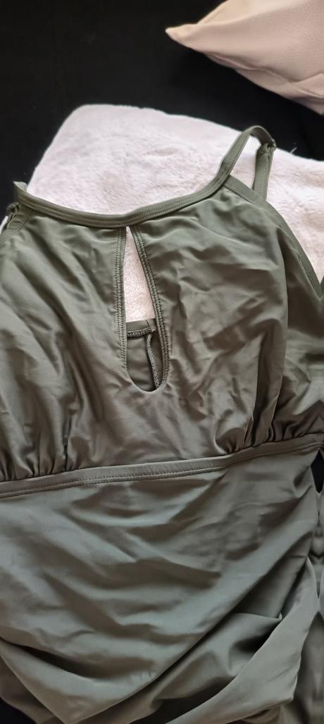 Sťahujúce plavky, xxl