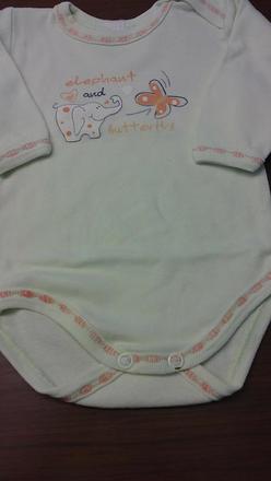 Slabo zelenkave bodynko zo slonikom, 56