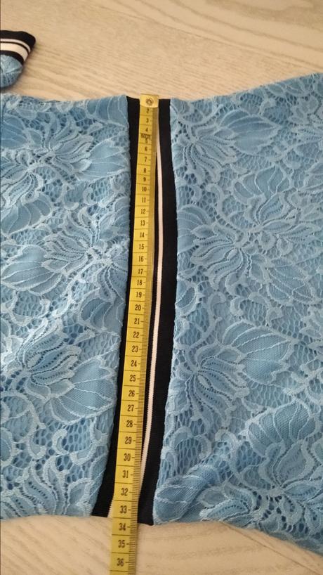 Modré krajkove šaty, amisu,36