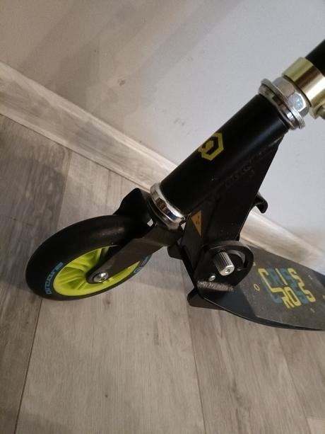 Detska lahka kolobezka arcore crisscross, 