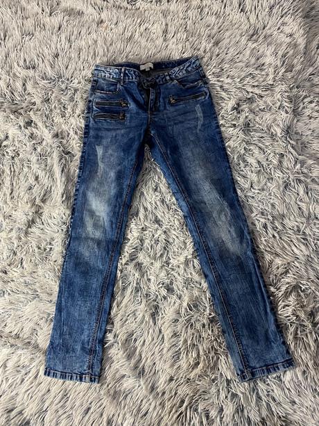 Dievčenské rifle, charles vögele,152